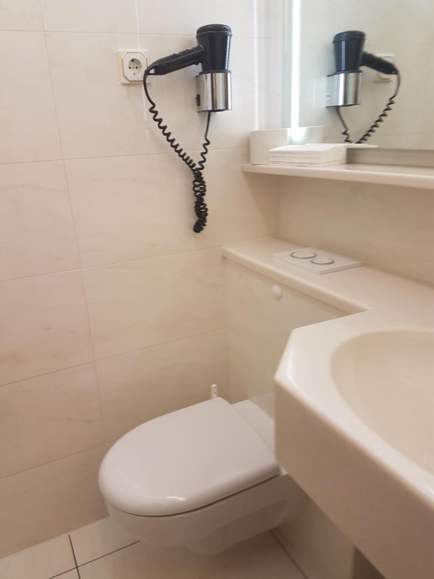 Hotel Muehlenthal Gmbh Schwalbach Екстер'єр фото